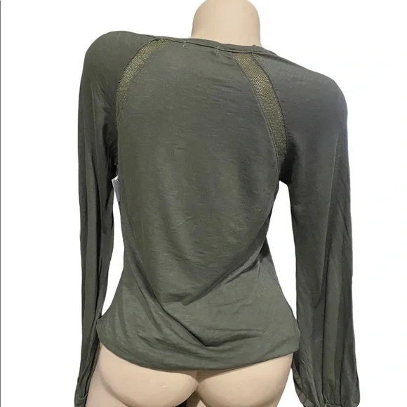 LAmade Olive Green long Sleeve Top Small NWT New - Picture 2 of 3